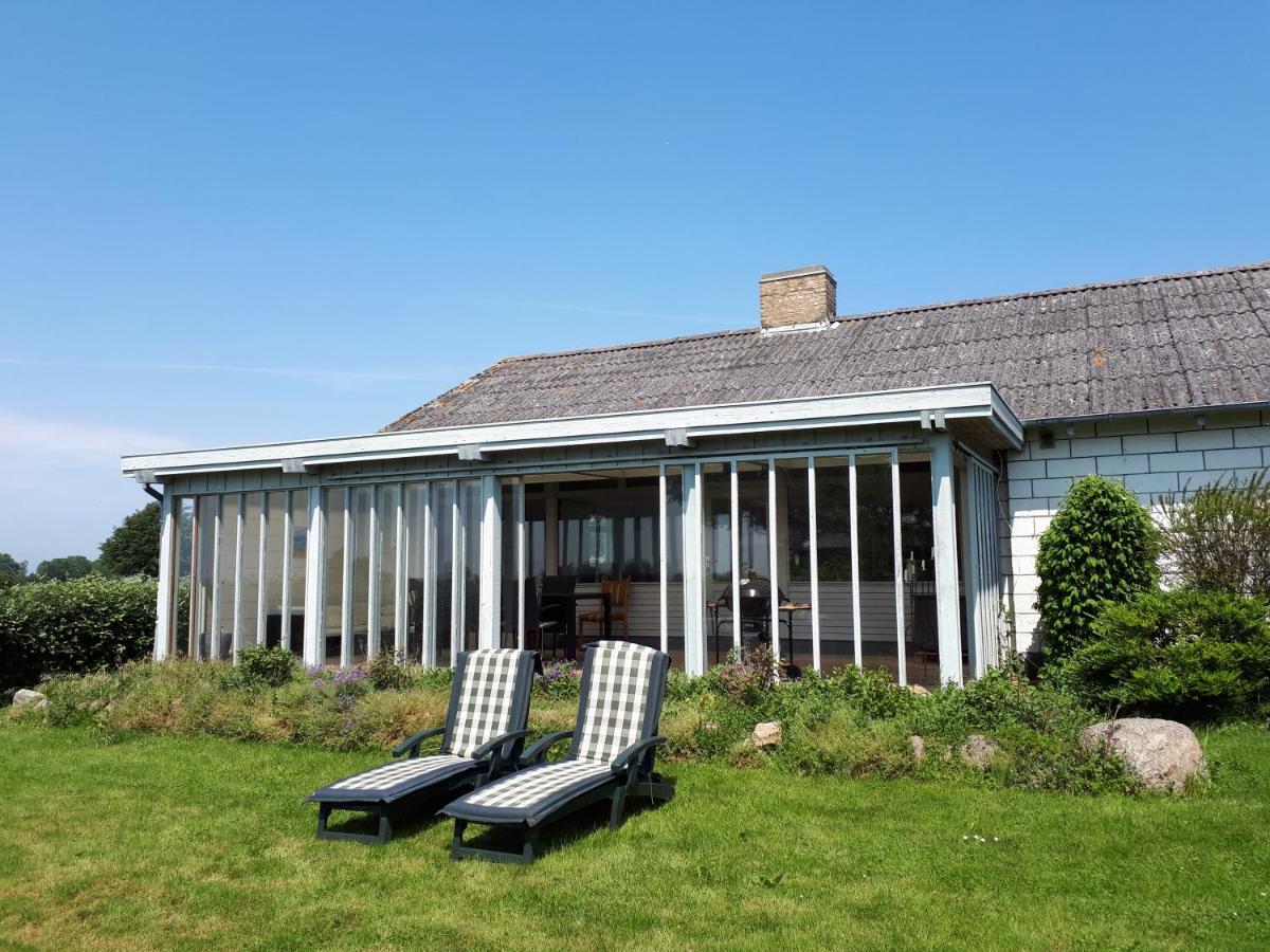 Tklhus Aeroe Villa Aeroskobing Exterior photo